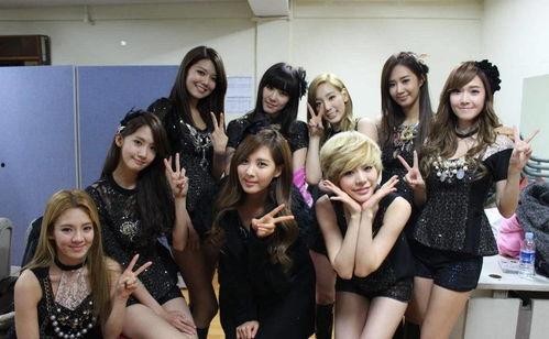 浪漫快闪吃瓜女生,吃瓜女生们的甜蜜狂欢时刻