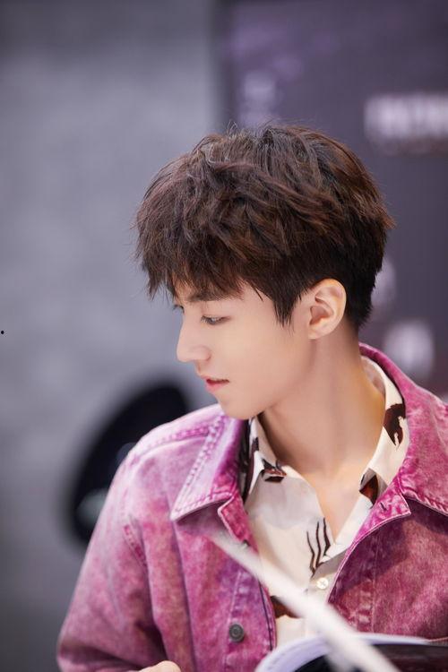 乐队吃瓜小凯,揭秘乐队背后的趣味故事