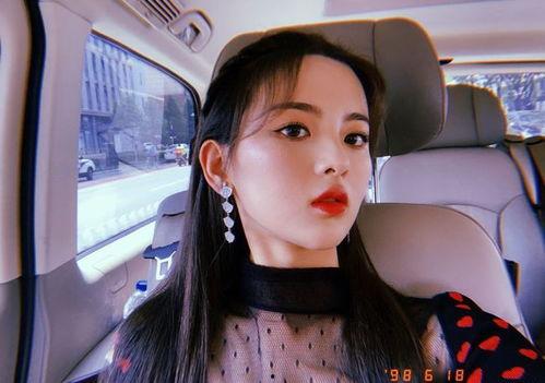 杨超越吃瓜粉,瓜田里的青春偶像