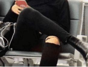 吃瓜坐姿,揭秘夏日消暑的独特姿势