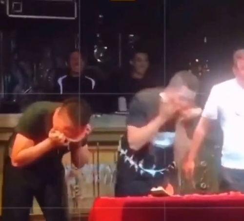 爆料大赛吃瓜,娱乐圈风云再起，吃瓜群众狂欢时刻